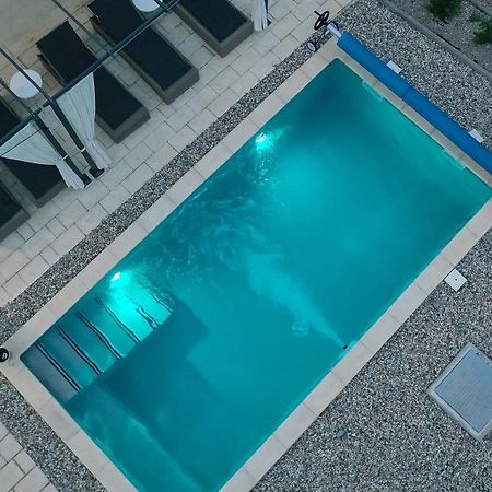 Holiday House Tos-Vila With Heated Pool Vrbnik Eksteriør bilde