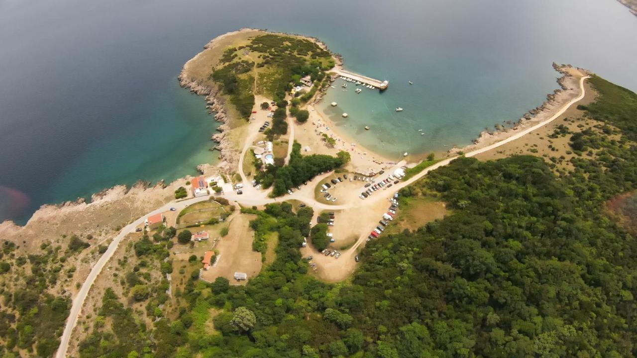 Holiday House Tos-Vila With Heated Pool Vrbnik Eksteriør bilde
